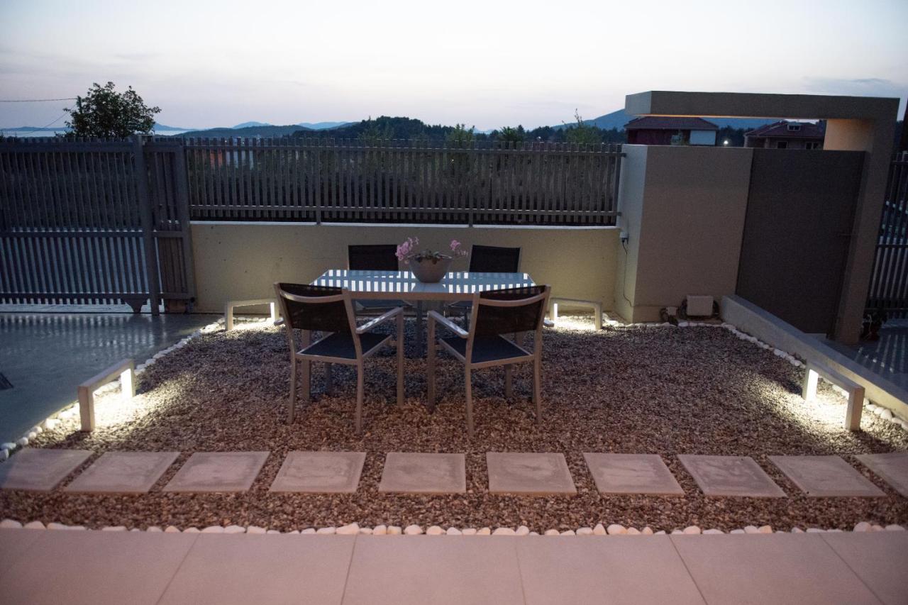 Luxury Autonomous Ground Floor Apartment Ηγουμενίτσα Εξωτερικό φωτογραφία